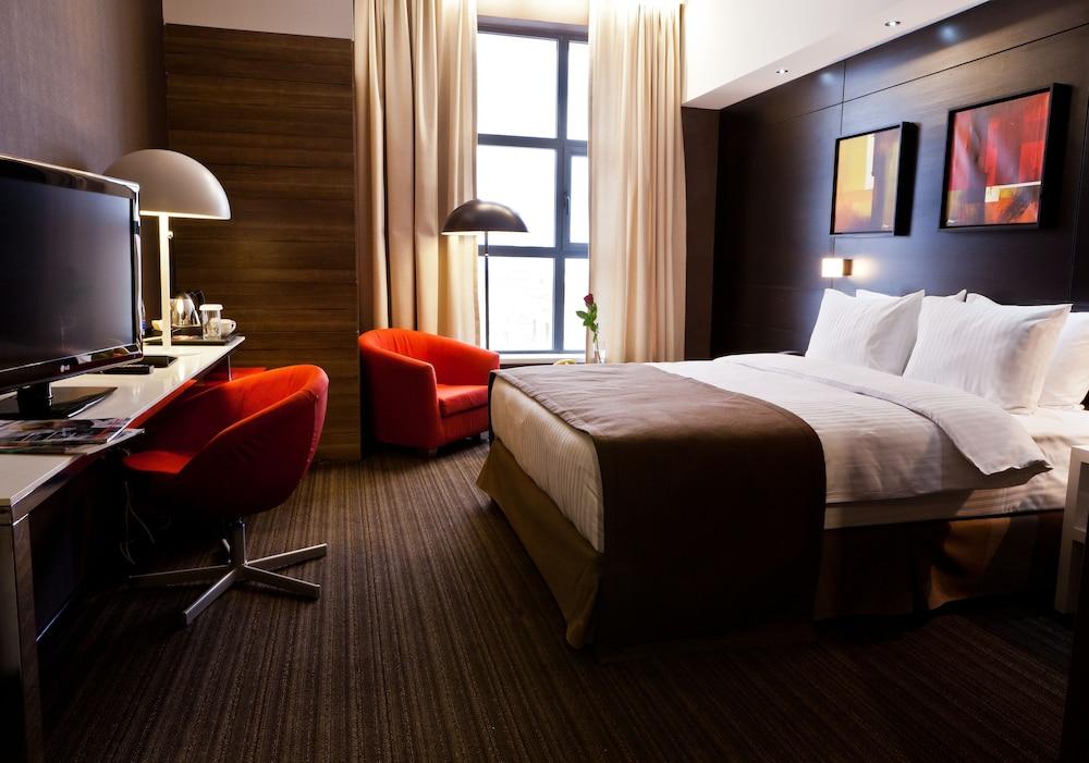 Ramada Hotel And Suites Baku Exterior photo