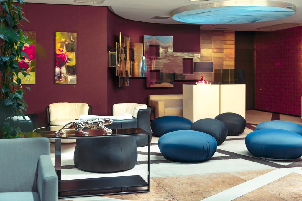 Ramada Hotel And Suites Baku Exterior photo